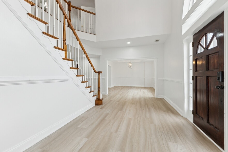 Entry Foyer with a view to the formal Dining Room - 10828 Miller Rd