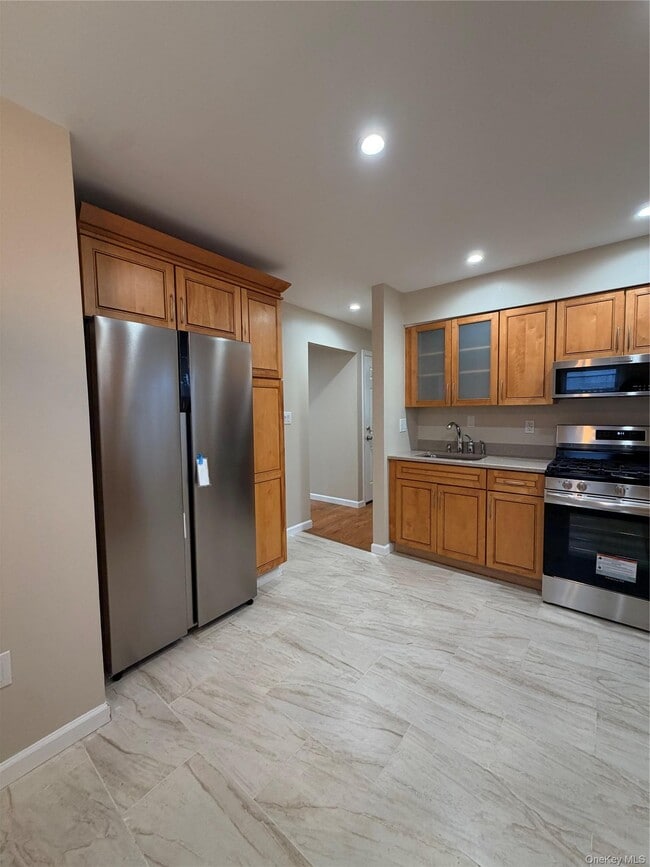 Building Photo - 21 W Centennial Ave