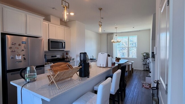 Building Photo - 2008 Yellowstone Blvd