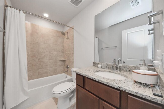 Building Photo - 21638 Laggan Clf Ln