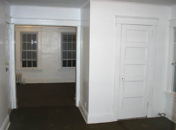 Building Photo - 46 Mountainside Ter