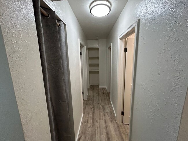 Building Photo - Cute 3 Bed, 1 Bath Home in Sunset Hill!