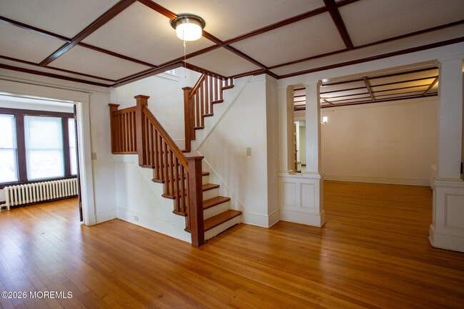 Building Photo - 13 1st St