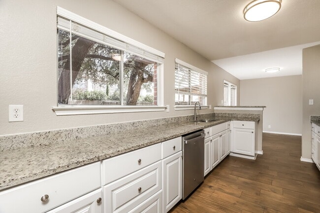 Building Photo - 11727 Ripplewood