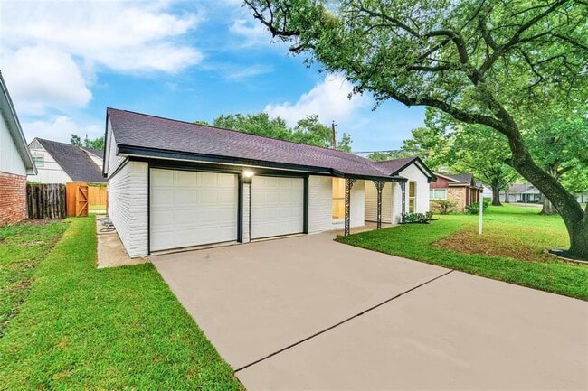 Building Photo - 9714 Blankenship Dr