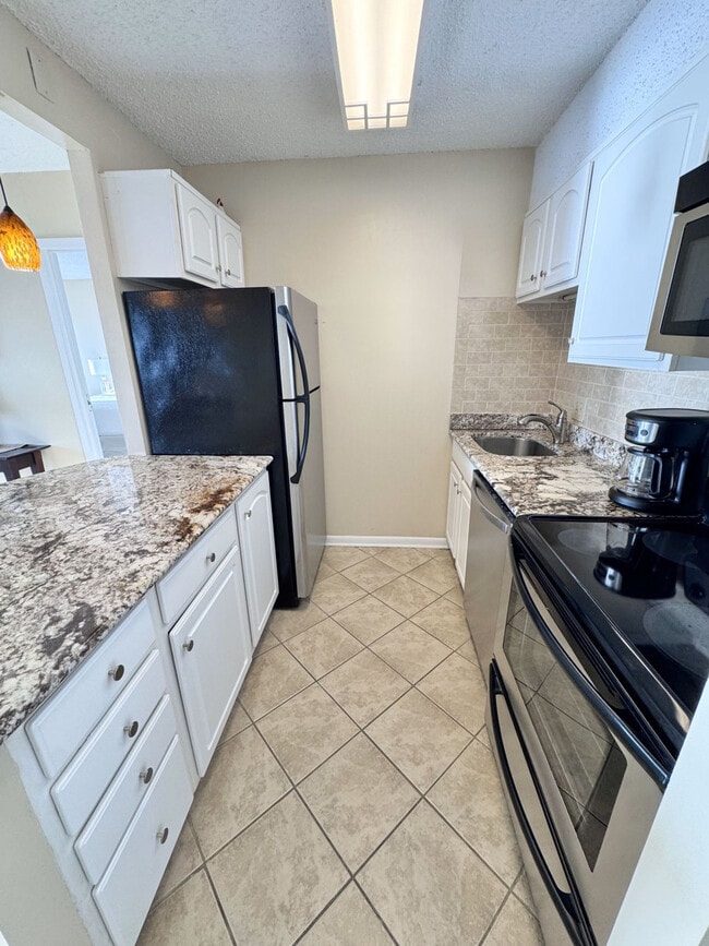 Building Photo - 215 Atlantic Ave