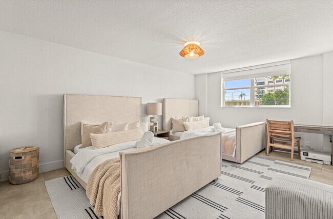 Building Photo - 5200 N Ocean Blvd