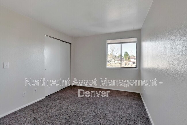 Building Photo - 149 S Zang Way