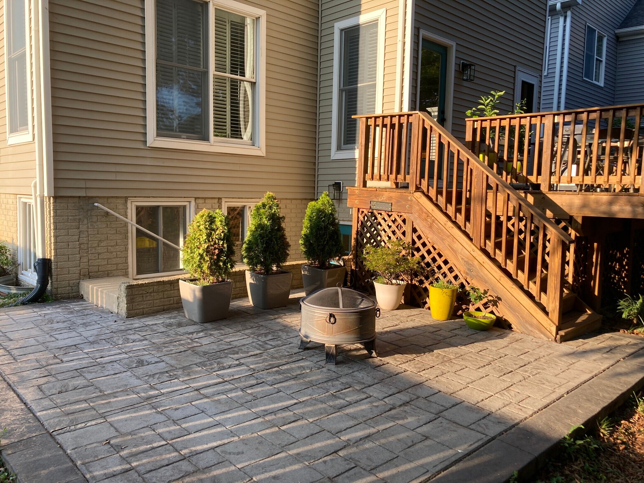 Shared back patio - 3516 7th St N