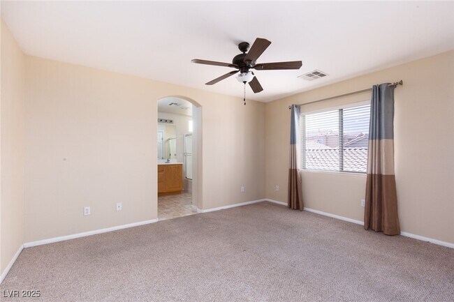 Building Photo - 8556 Zelkova Ct
