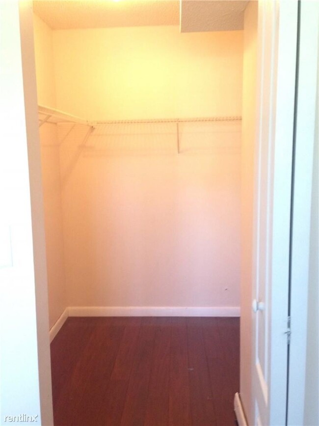 Building Photo - 2 br, 2 bath Condo - 433 SW 86th Ave Apt 1...