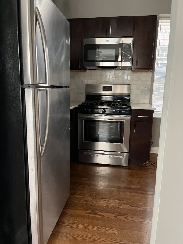 Building Photo - 9647 S Forest Ave