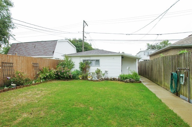 Backyard/Garage - 5855 N Austin Ave