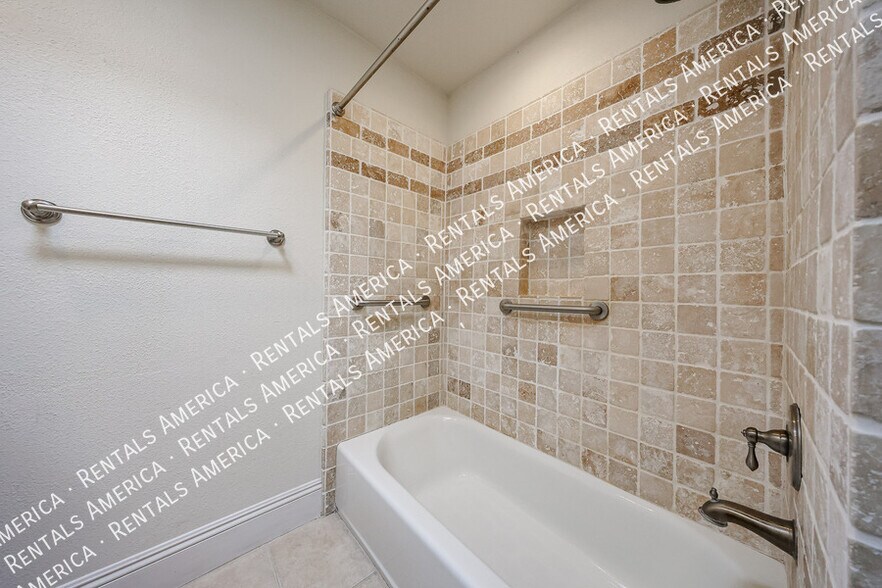 Building Photo - 8825 S 48th St