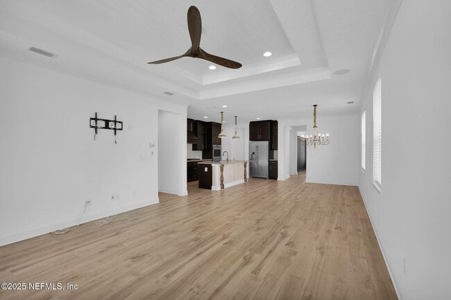 Building Photo - 299 Blue Hampton Dr