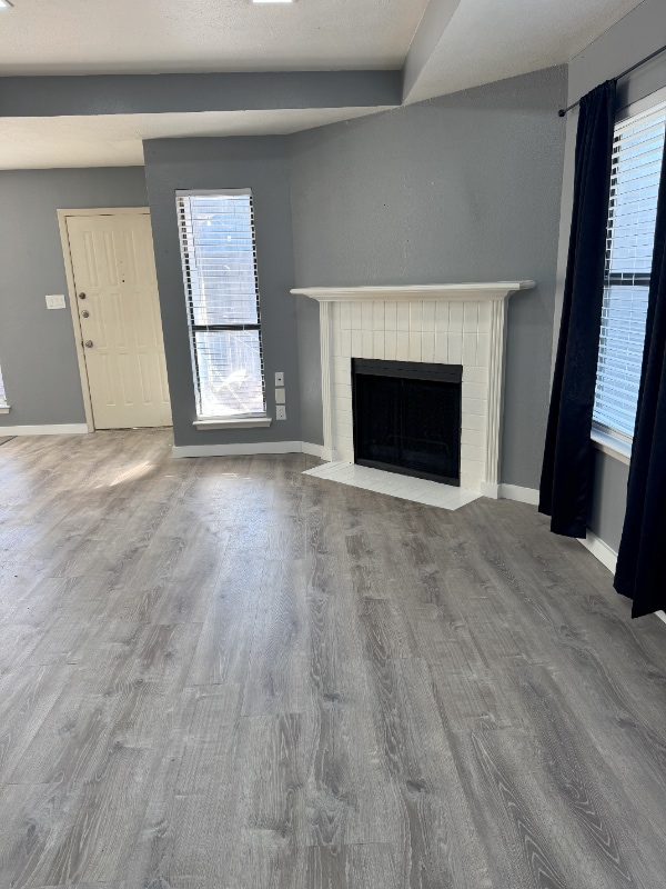 Building Photo - 5414 Lakeview Pkwy