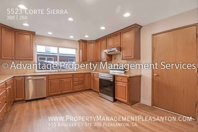 Building Photo - 5523 Corte Sierra