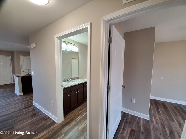 Building Photo - 3502 College Dr