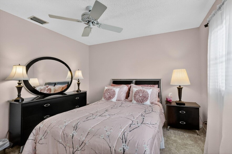 Building Photo - 6357 Overland Dr