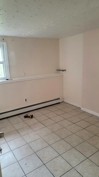 Building Photo - 48 Dudley Ave