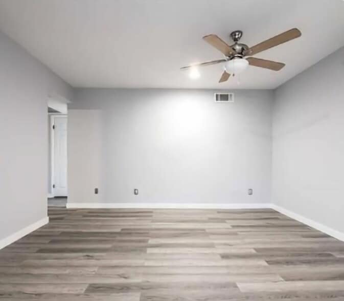 Building Photo - 3152 S Eastern Ave