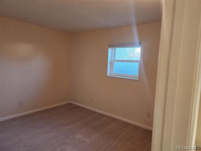 Building Photo - 9225 Clermont Dr