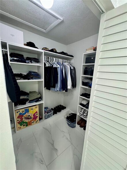 Building Photo - 11761 NW 12th St