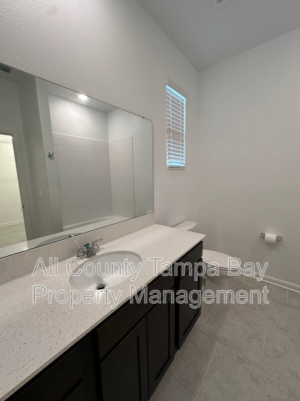 Building Photo - 220 Pershing St