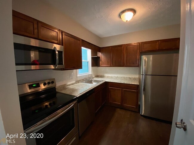 Building Photo - 74 Mt Moriah Rd
