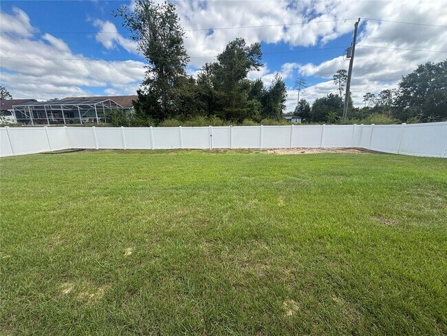 Building Photo - 15441 SW 22nd Court Rd