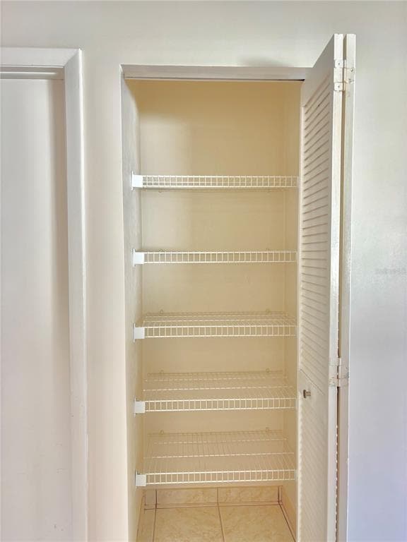 Building Photo - 17 Fenwick Ln