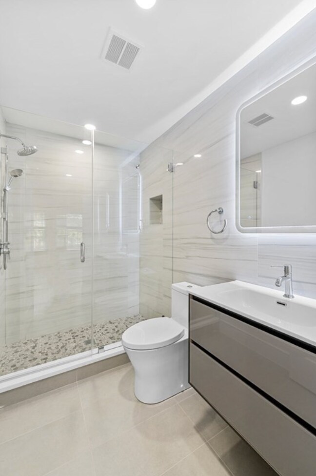 Building Photo - 535 Newbury St