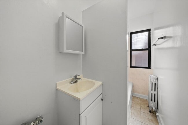Interior Photo - Kenmore East Apartments