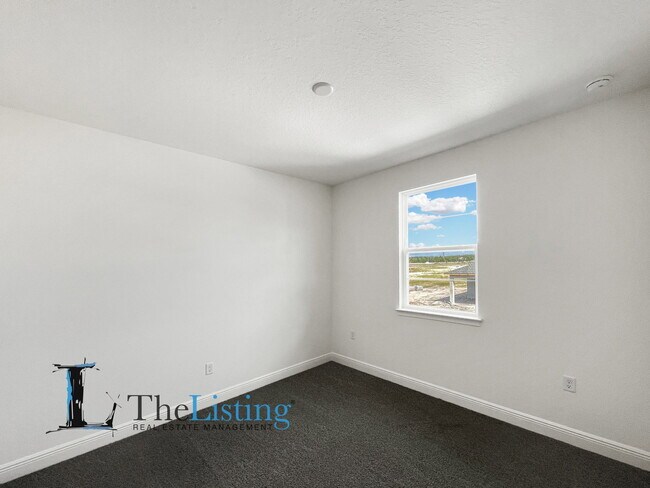 Building Photo - 3875 Knotty Pne St