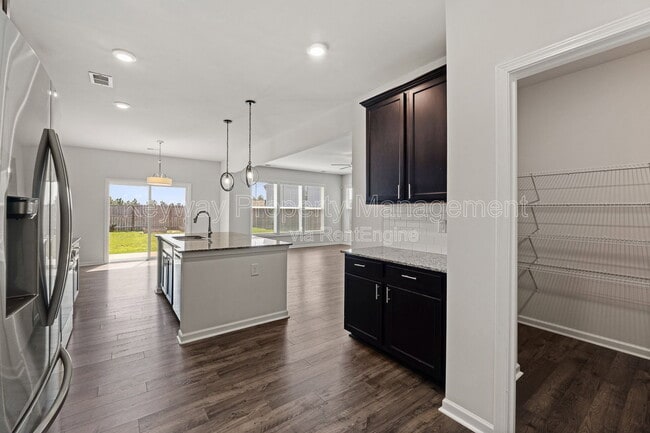 Building Photo - 4136 Thimbleberry Dr