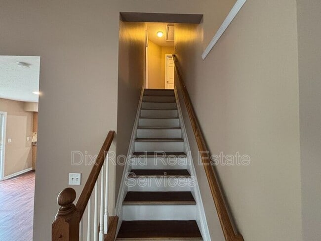 Building Photo - 17 Ambergreen Ct