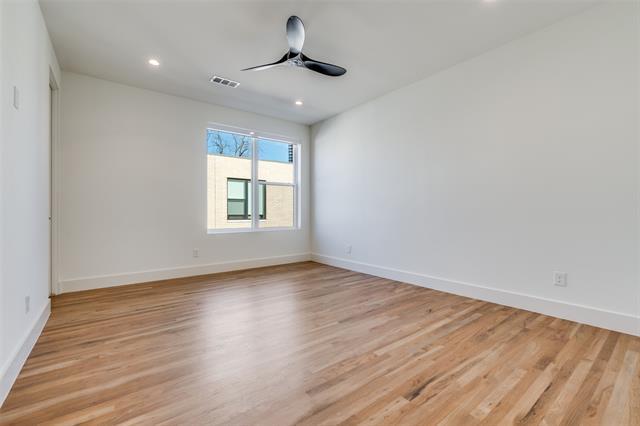 Building Photo - 4414 Abbott Ave