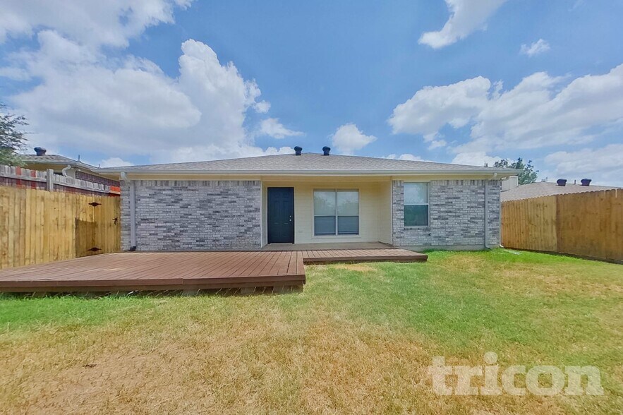 Building Photo - 6429 Riverwater Trail