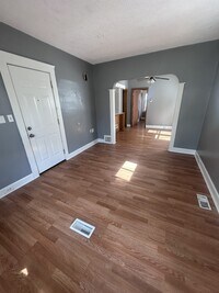 Building Photo - 4385 W 50th St