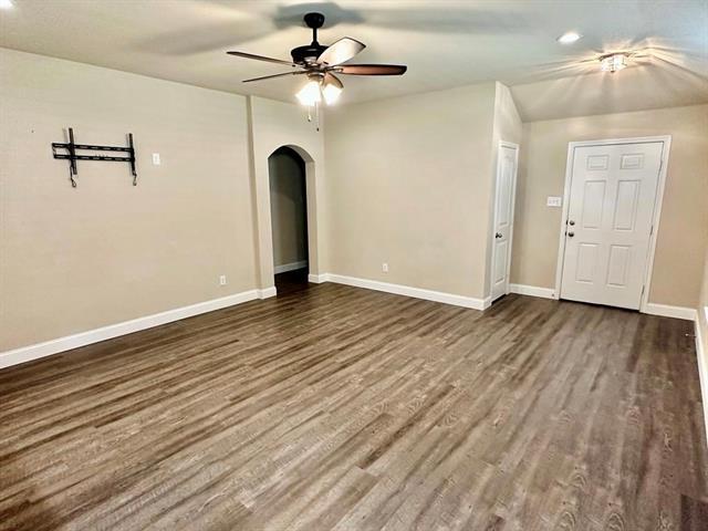 Building Photo - 1052 Decker Dr