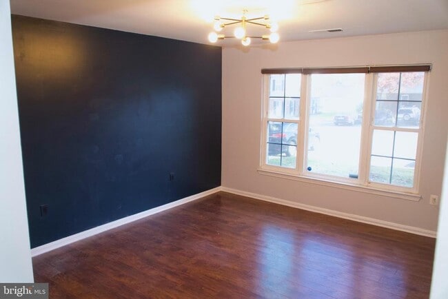 Building Photo - 7710 Merrick Ln