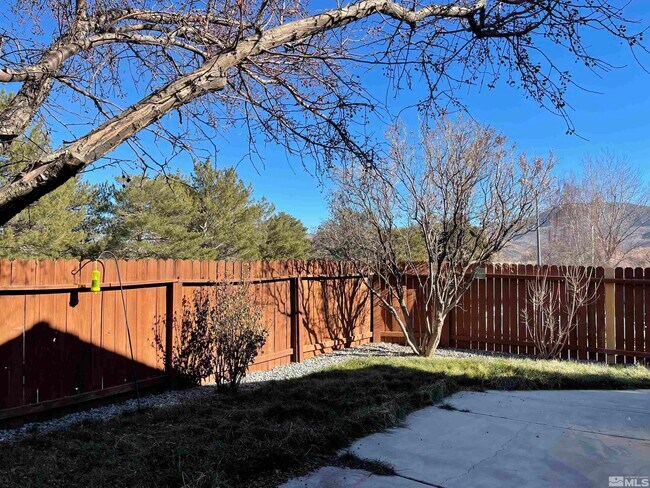 Building Photo - 4948 Bayridge Ln