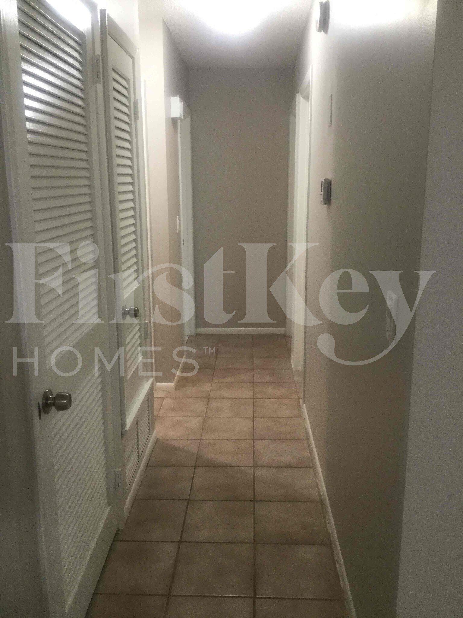 Building Photo - 202 SW Reynolds Ave