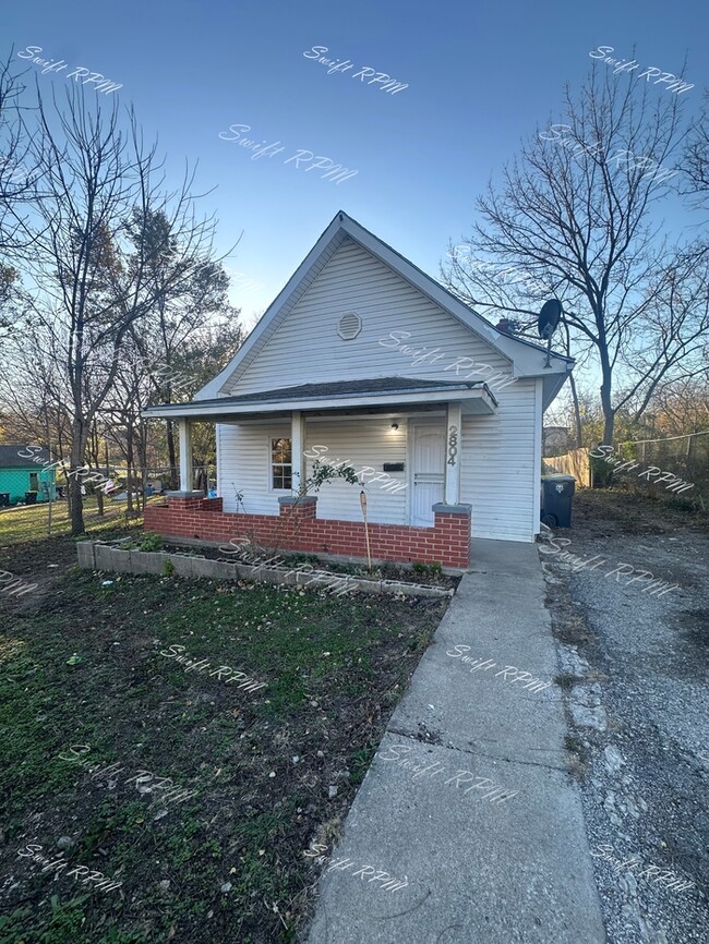 Primary Photo - 2804 Chelsea Ave