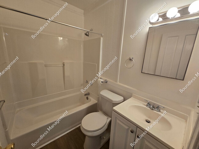 Building Photo - 1264 Byewood Ln SW