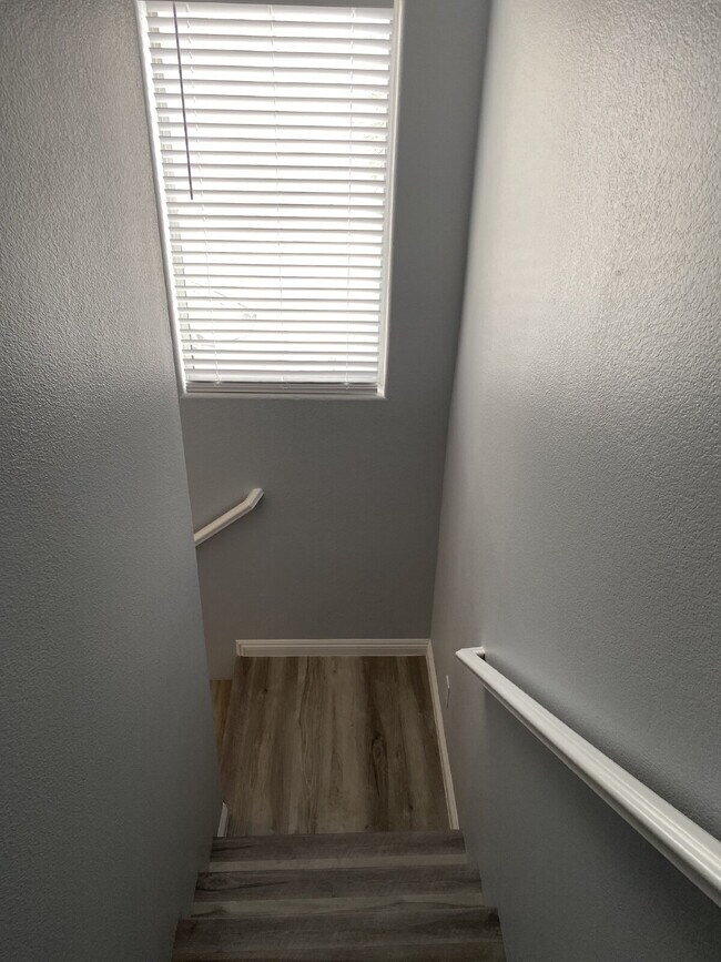Building Photo - Two-bedroom, 2.5 bath two-story