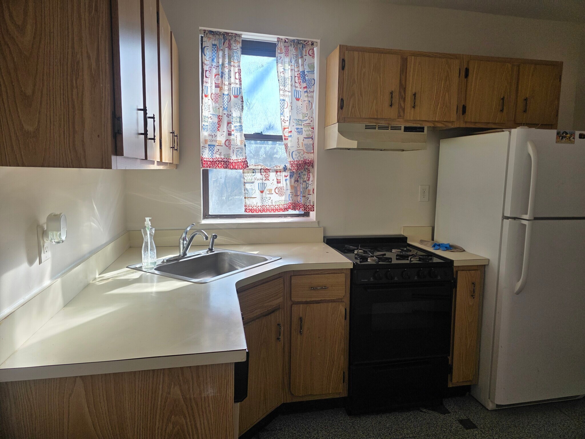 Kitchen - 144 Old Bergen Rd