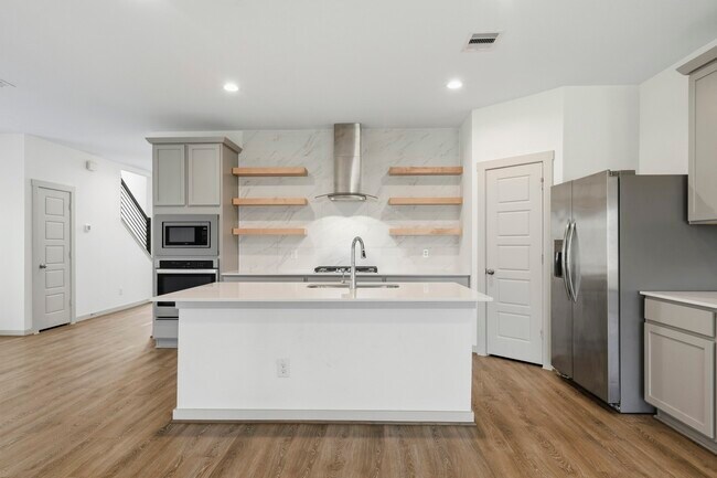 Building Photo - 12515 Newport Arch Ln