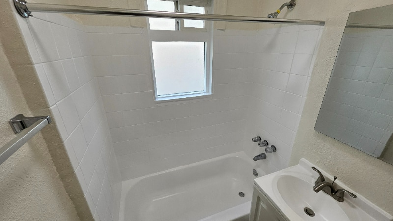 Building Photo - 427-431 Normandie Ave