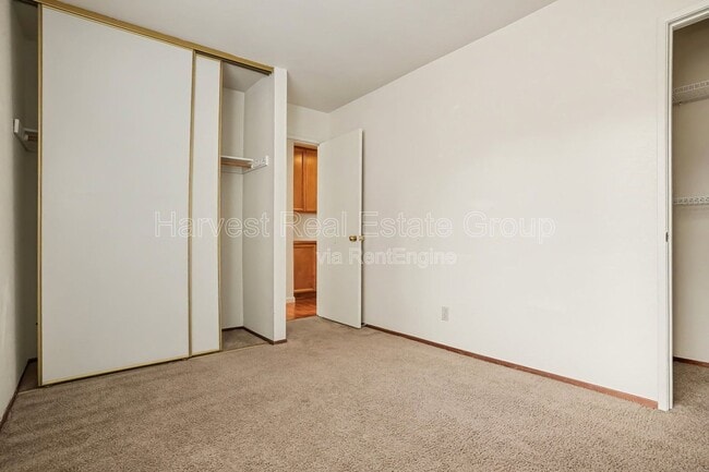 Building Photo - 4014 Penny Terrace